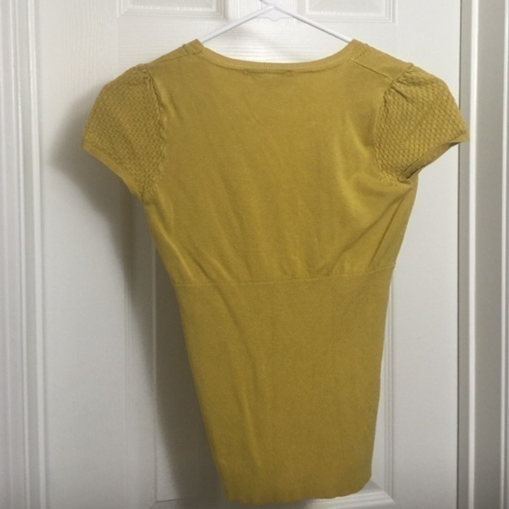 Adorable Blouse - Picture 2 of 3